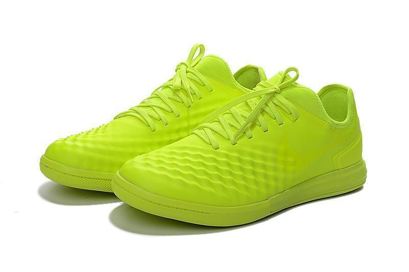 New Nike MagistaX Finale II IC Soccer Cleats Shoes Volt Barely Volt Electric Green