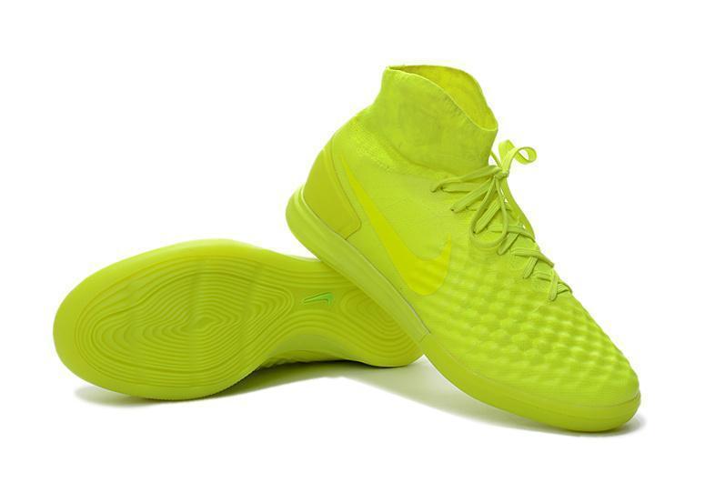 New Nike MagistaX Proximo II IC Soccer Cleats Shoes Volt Barely Volt Electric Green